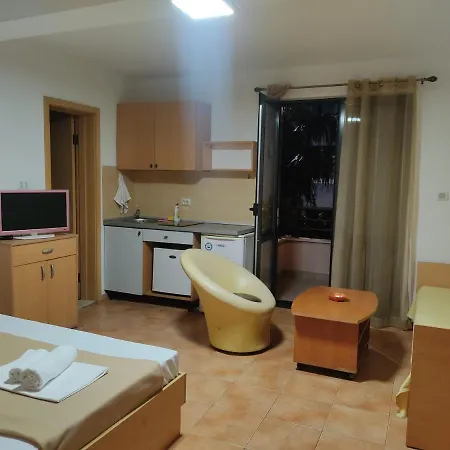 Mare Apartment Budva